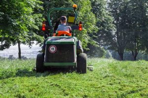 Trattorino Stihl a Latina